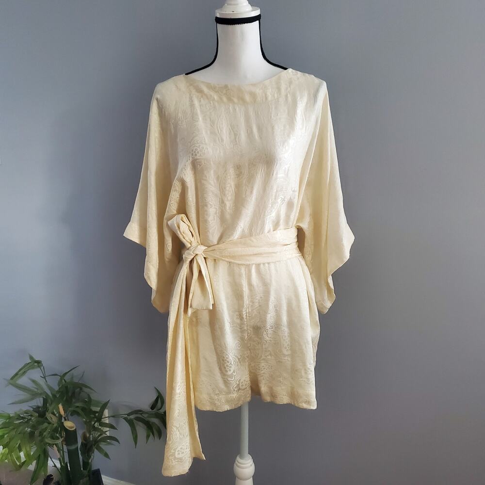 WARM 100% Silk Cream Floral Pattern Romper 2